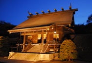 御本殿への正式参拝をどうぞ
